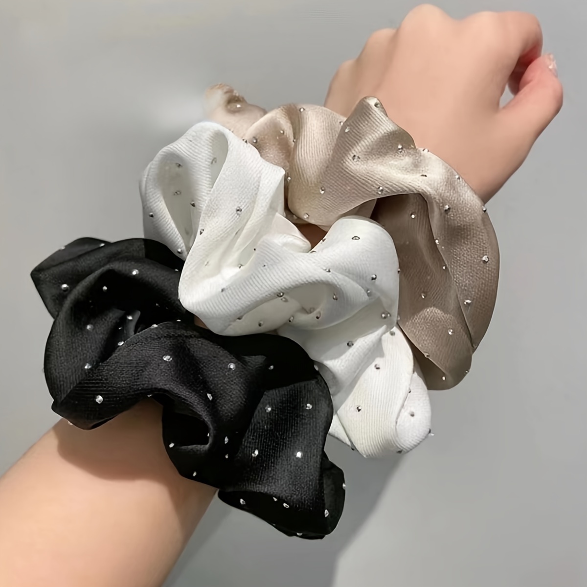모조 다이아몬드 장식 새틴 스크런치, 포니테일 헤어 액 - Travel Accessories Aesthetic 리뷰 및 가격